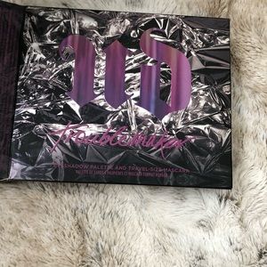 New Urban Decay Troublemaker Eyeshadow Palette